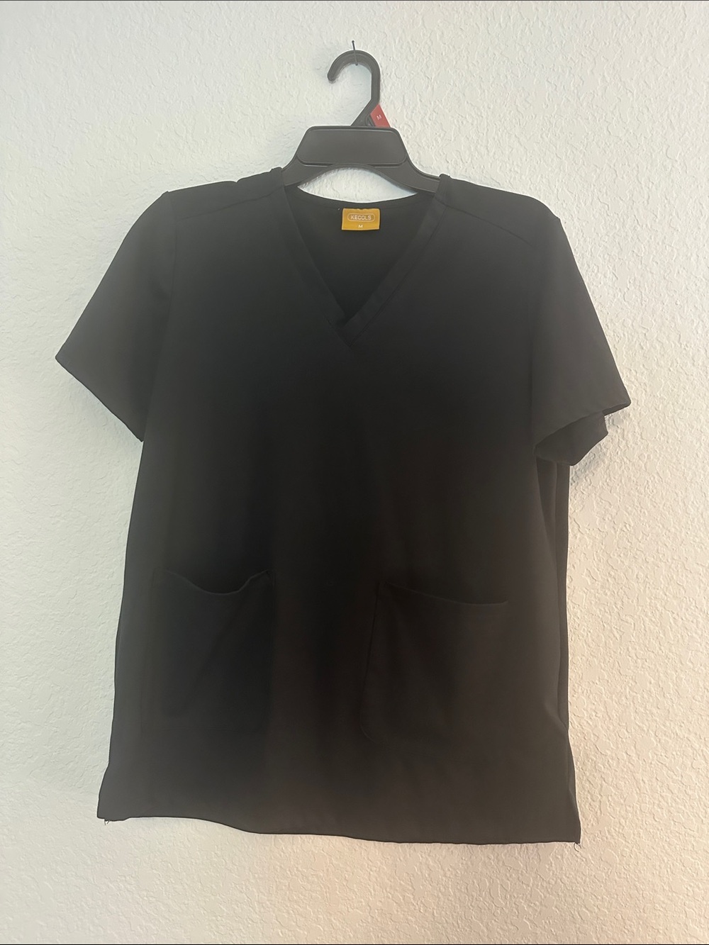 Scrubs: Kecols Black V-Neck Short Sleeve Scrub Top with Front Pockets